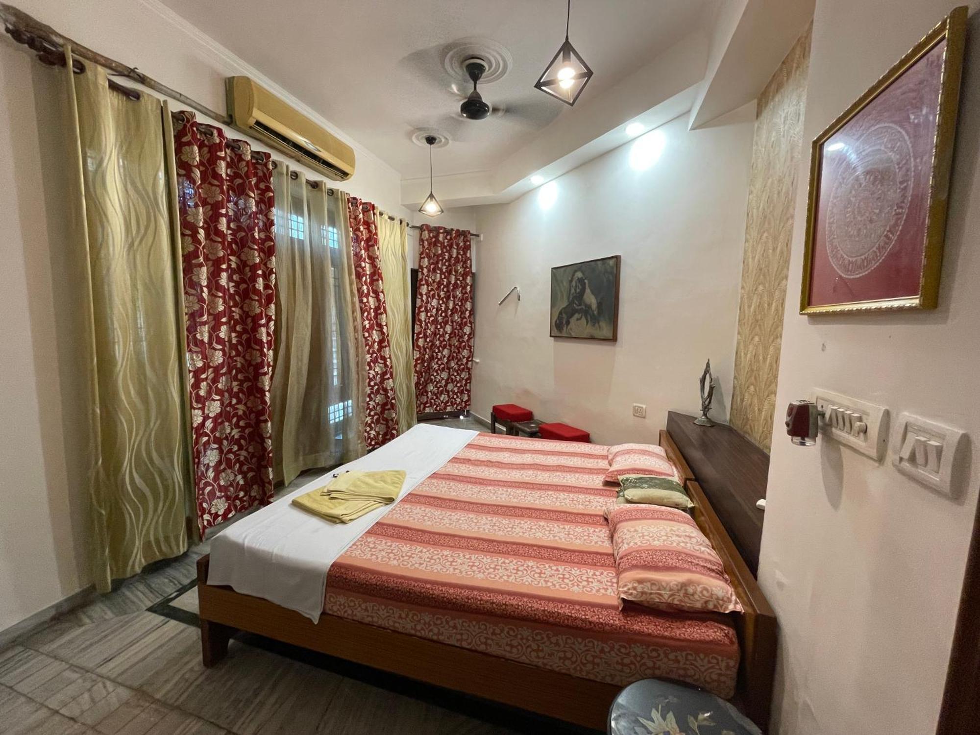 N Homestay Agra Tajganj Exterior photo
